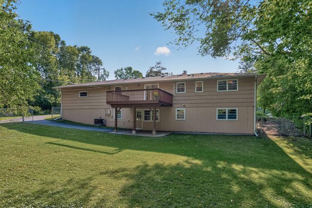 4000 Baker Road, Minnetonka, MN 55305