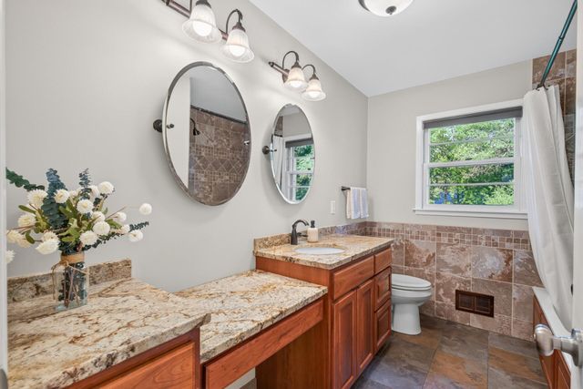 4000 Baker Road, Minnetonka, MN 55305