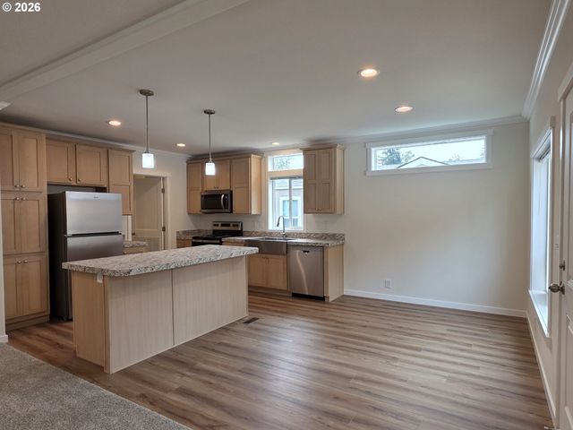 7940 Se Posey, Milwaukie, OR 97267