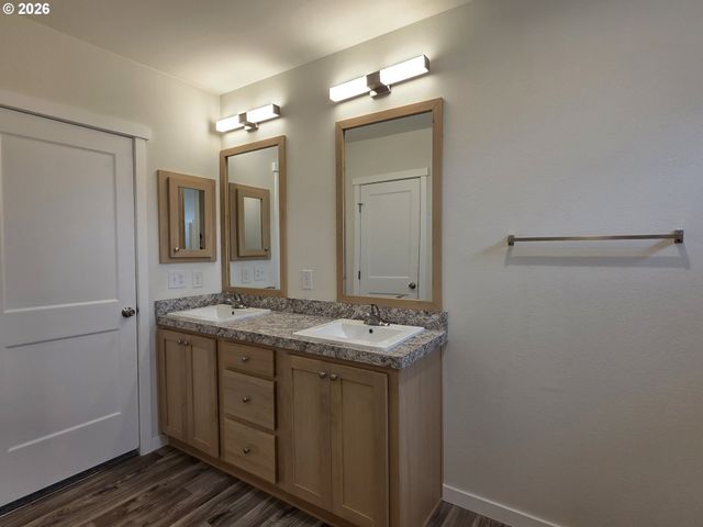 7940 Se Posey, Milwaukie, OR 97267