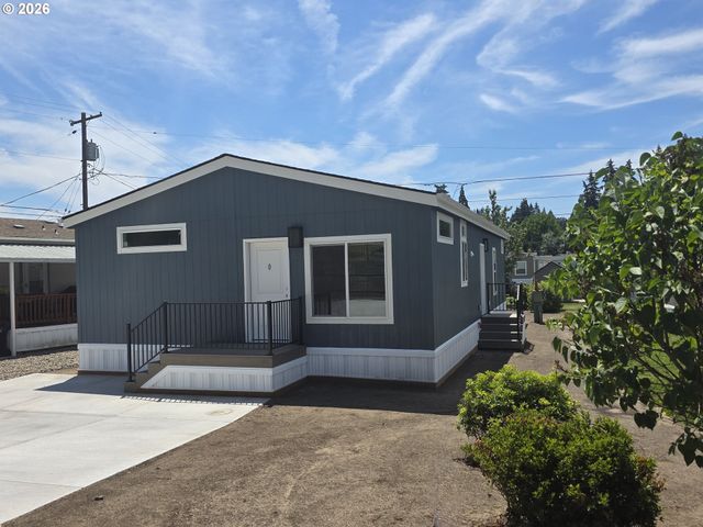 7940 Se Posey, Milwaukie, OR 97267