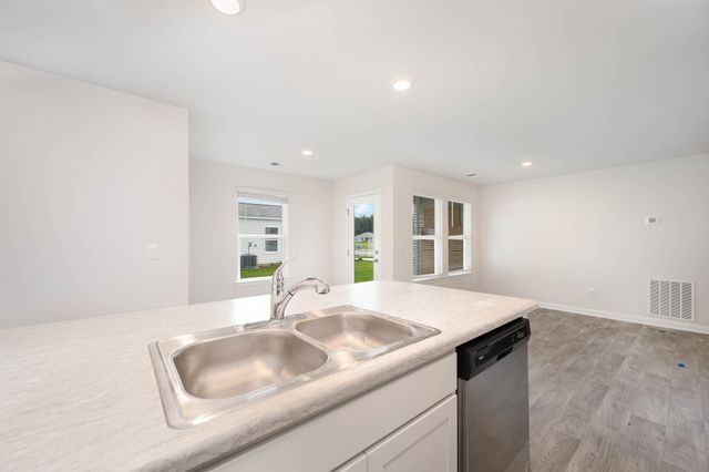 240 Ashworth Dr., Tabor City, NC 28463