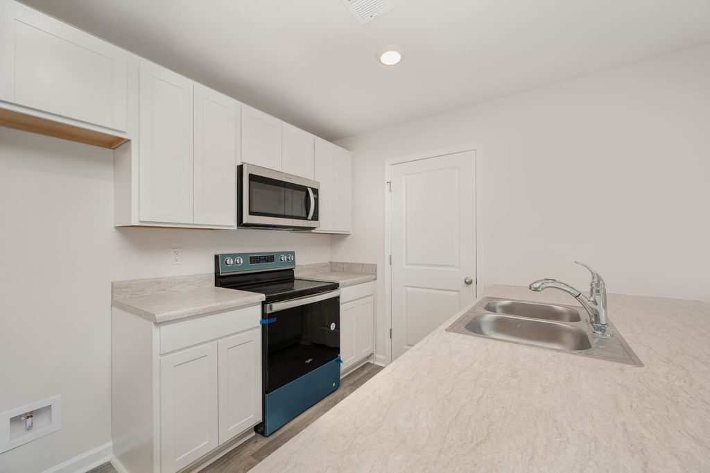 240 Ashworth Dr., Tabor City, NC 28463 — photo 4