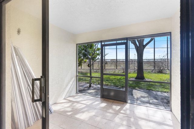 1619 Laurel Leaf Lane B, Fort Pierce, FL 34950