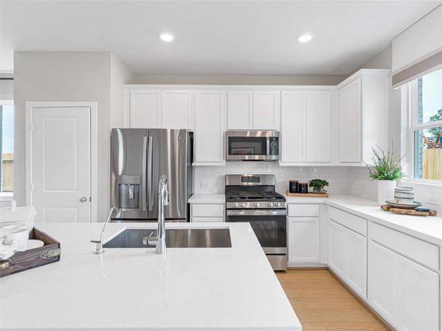 9726 Westminster Manor Drive, Cypress, TX 77433