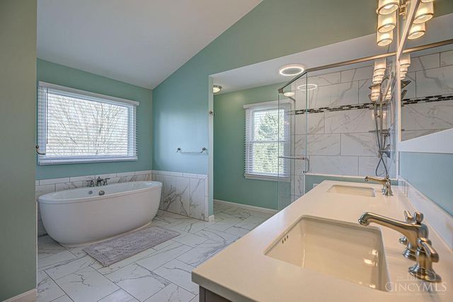 5 Shoal Meadows Court, Fairfield, OH 45014