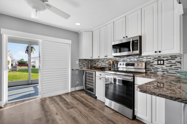 2010 SW 6th Avenue, Boynton Beach, FL 33426