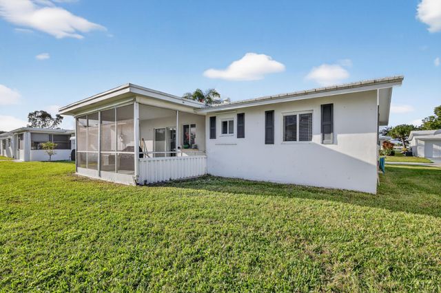 2010 SW 6th Avenue, Boynton Beach, FL 33426