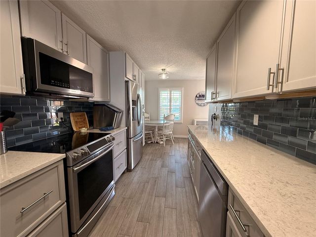 4942 COQUINA KEY DRIVE SE, St Petersburg, FL 33705