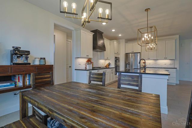 4737 Alpine Avenue, Blue Ash, OH 45242