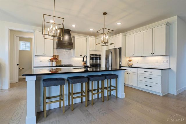 4737 Alpine Avenue, Blue Ash, OH 45242