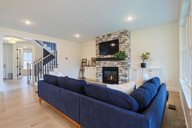 4737 Alpine Avenue, Blue Ash, OH 45242