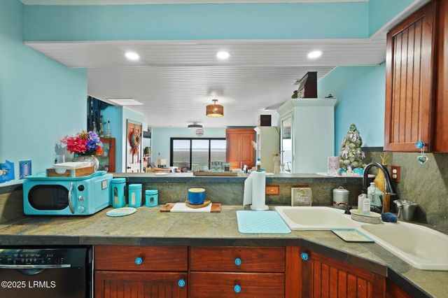 31 Anchorage Point # 31, Hilton Head Island, SC 29928