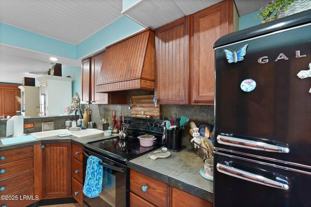 31 Anchorage Point # 31, Hilton Head Island, SC 29928