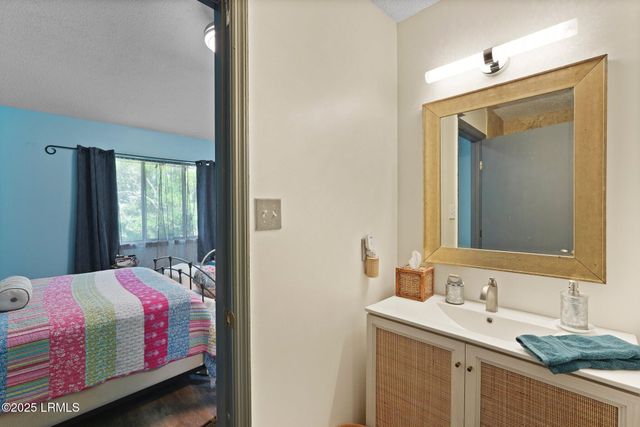 31 Anchorage Point # 31, Hilton Head Island, SC 29928