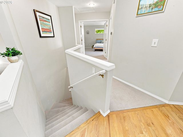 7215 Sw 8TH Ave, Portland, OR 97219