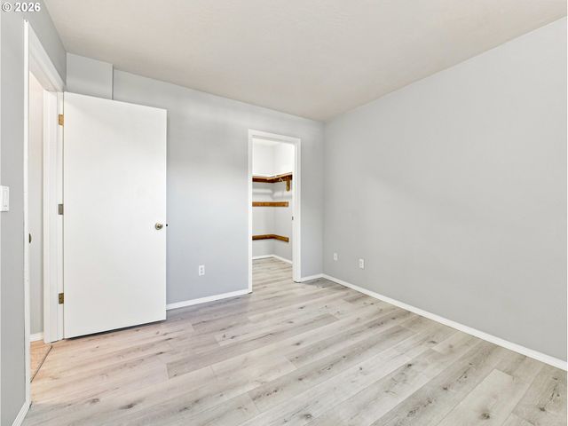 7215 Sw 8TH Ave, Portland, OR 97219