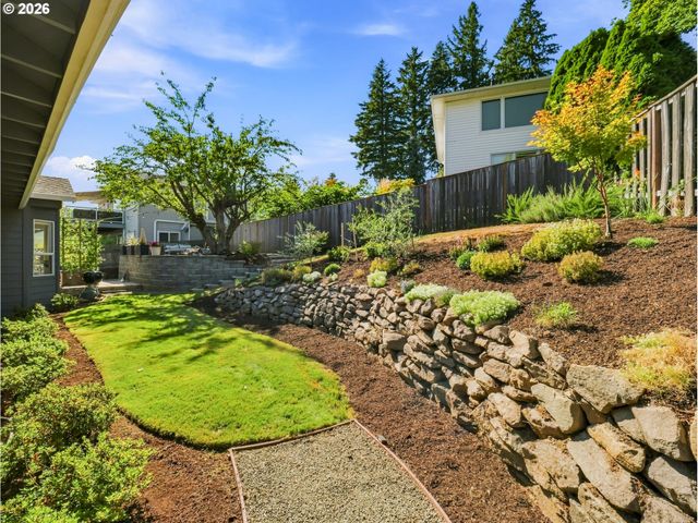 7215 Sw 8TH Ave, Portland, OR 97219