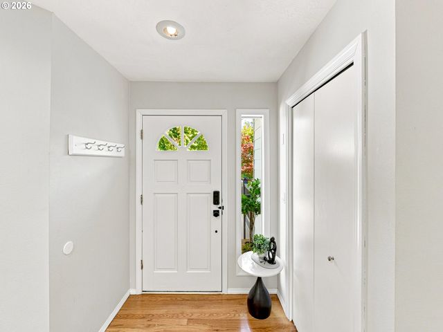 7215 Sw 8TH Ave, Portland, OR 97219