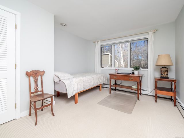 21 Pent Road, Weston, CT 06883