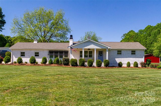 796 Cornelius Road, Mooresville, NC 28117