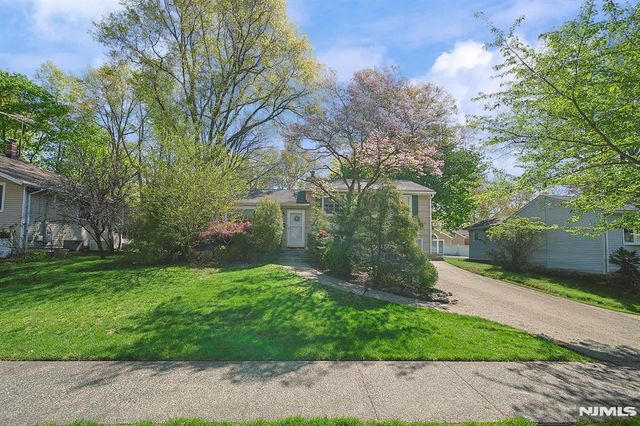 181 Crescent Street, Closter, NJ 07624