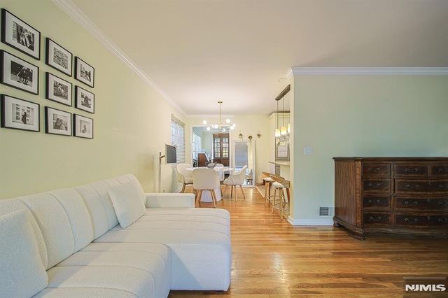 181 Crescent Street, Closter, NJ 07624
