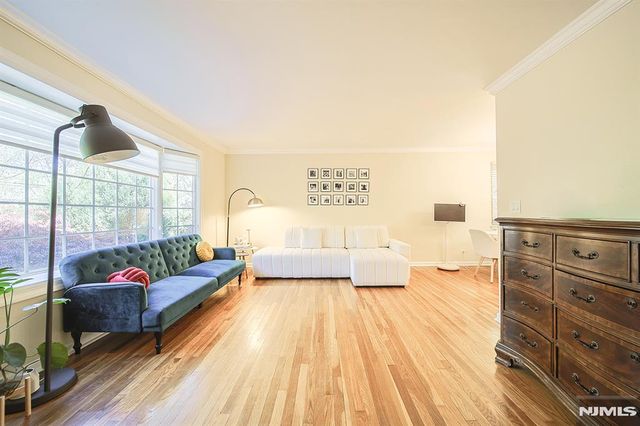181 Crescent Street, Closter, NJ 07624