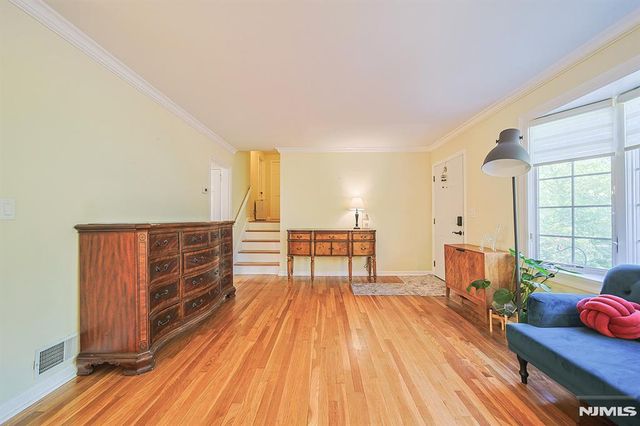 181 Crescent Street, Closter, NJ 07624
