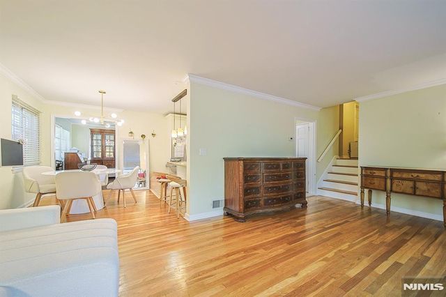 181 Crescent Street, Closter, NJ 07624