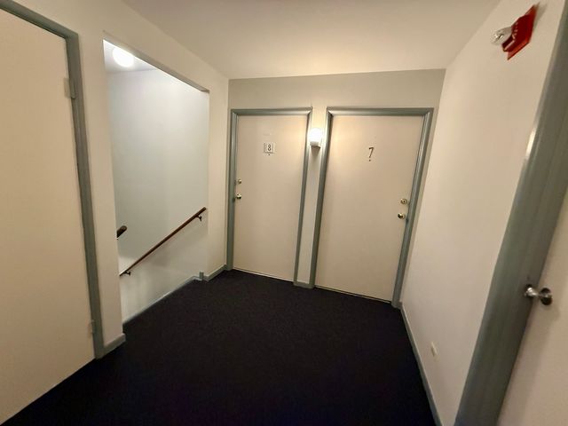 3026 Roberts Drive 8, Woodridge, IL 60517