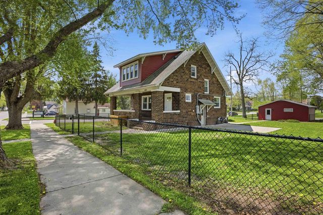 601 Vine Street, Wisconsin Dells, WI 53965