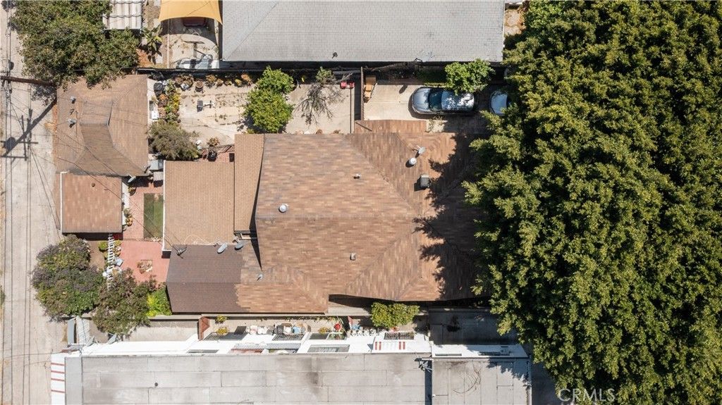Image 1 of property listing at 142 N Vendome Street, Los Angeles, CA 90026
