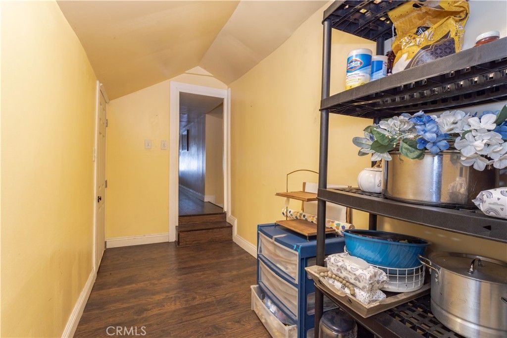 Image 17 of property listing at 142 N Vendome Street, Los Angeles, CA 90026