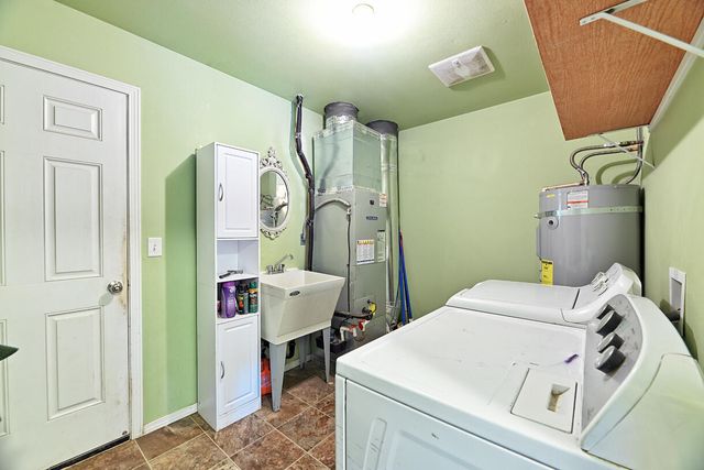 28981 Hwy 62, Trail, OR 97541