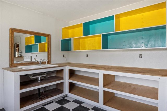 28981 Hwy 62, Trail, OR 97541