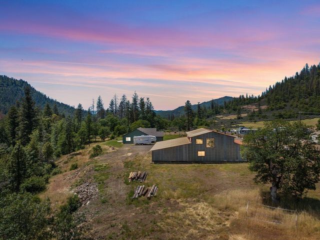 28981 Hwy 62, Trail, OR 97541