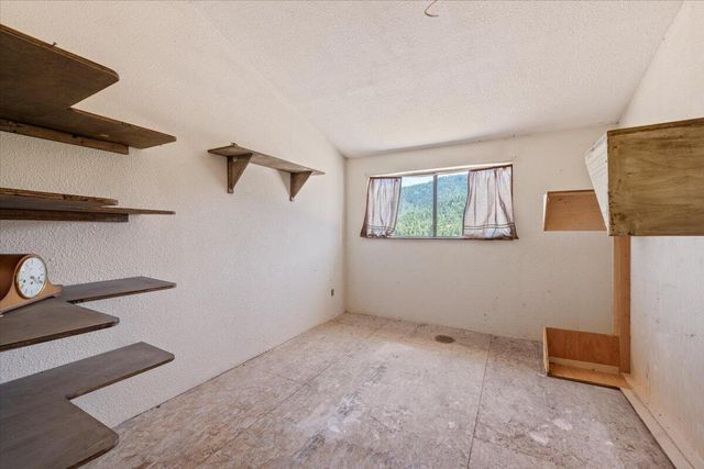 28981 Hwy 62, Trail, OR 97541