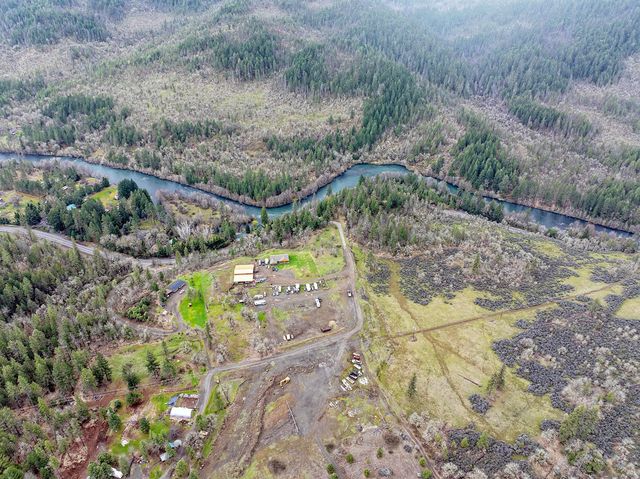 28981 Hwy 62, Trail, OR 97541