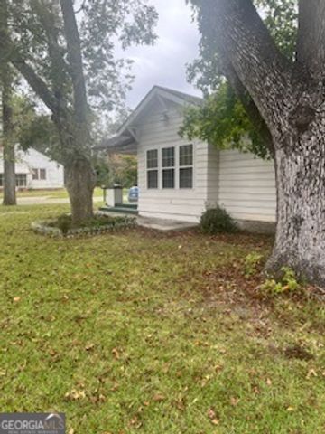 606 Edenfield Avenue, Millen, GA 30442