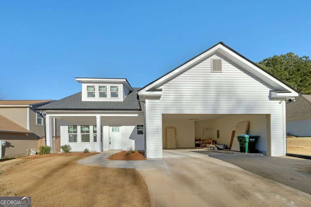 312 Hillcrest Lane, Canton, GA 30115