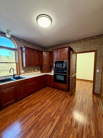 465 Slagle Rd, Leesville, LA 71446