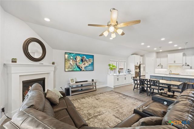 343 Sugarcane, New Braunfels, TX 78132