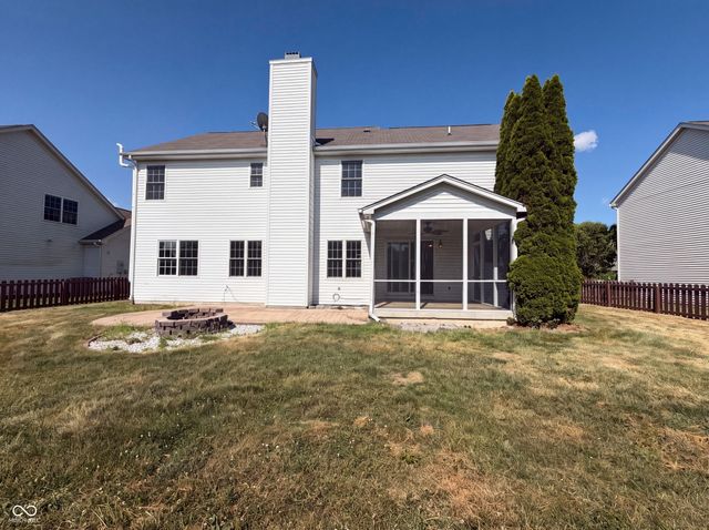 1111 Red Dunes Run, Avon, IN 46123