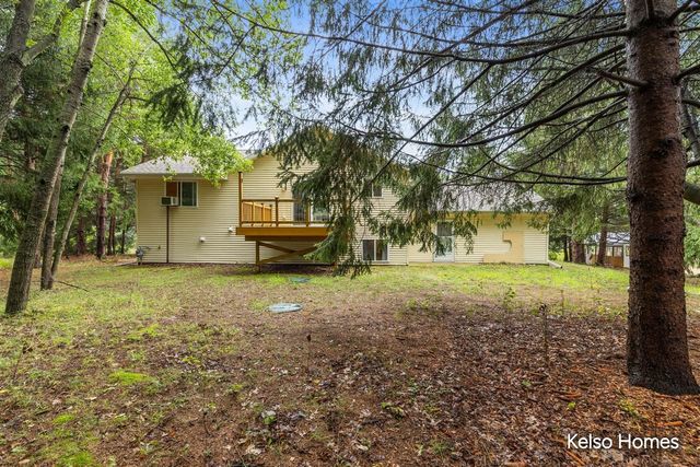 11574 Linda Lane, Gowen, MI 49326