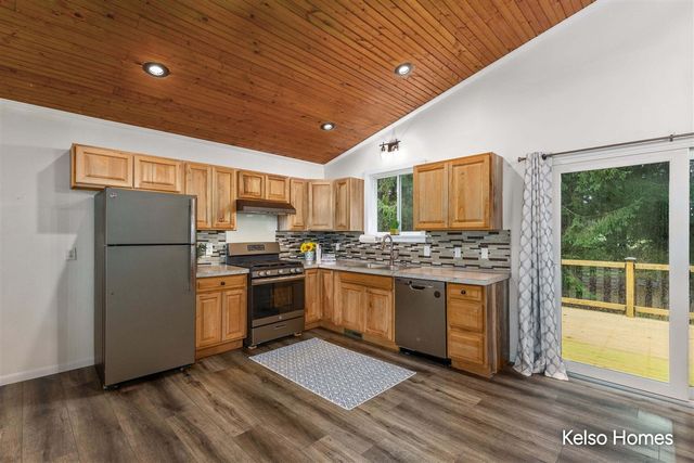 11574 Linda Lane, Gowen, MI 49326