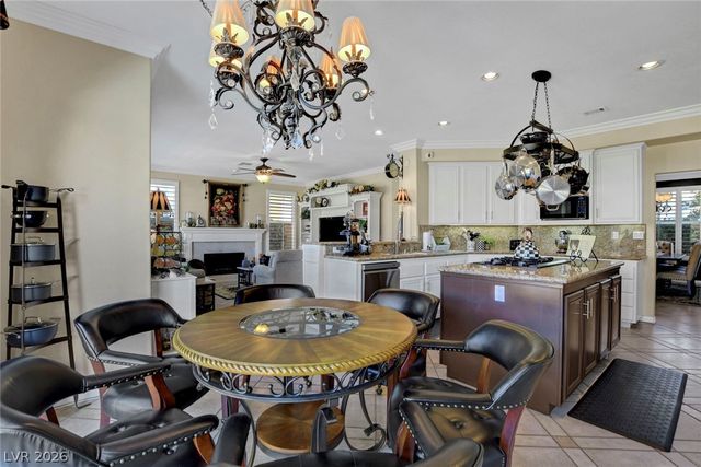 1812 Paseo Overlook Court, Las Vegas, NV 89128