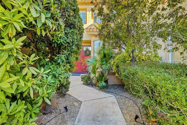 1812 Paseo Overlook Court, Las Vegas, NV 89128