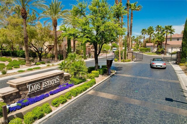 1812 Paseo Overlook Court, Las Vegas, NV 89128