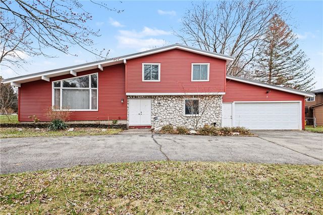 7 Wood Acre Drive, Henrietta, NY 14534